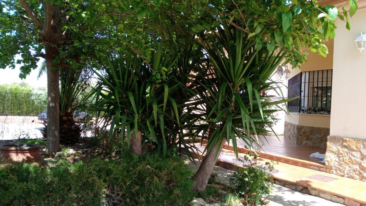 El Membrillar Villa La Carlota Luaran gambar